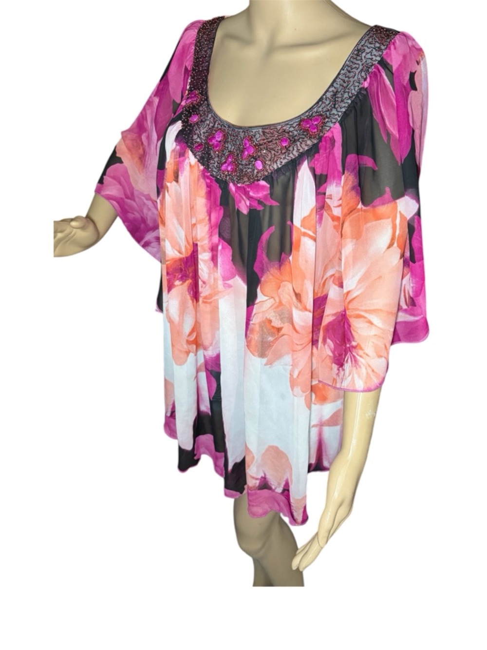 Avenue Pink Orange black Floral Embroidered Flowing beaded Scoop Neckline 18/20